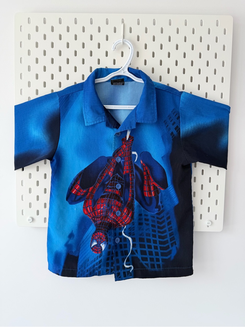Marvel Spider-Man vintage 2002s button up shirt 6T